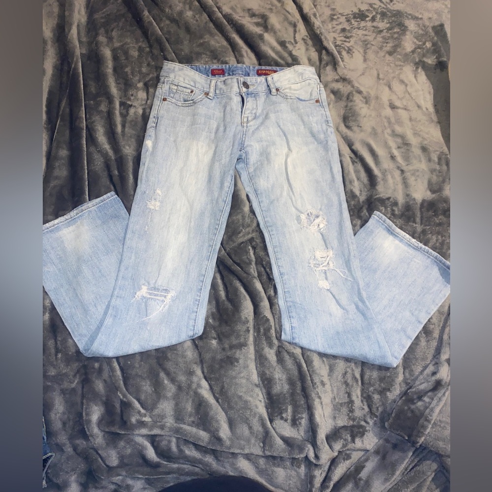 Women’s Size 2 Regular Express Jeans Stella Bootleg with distressing and holes